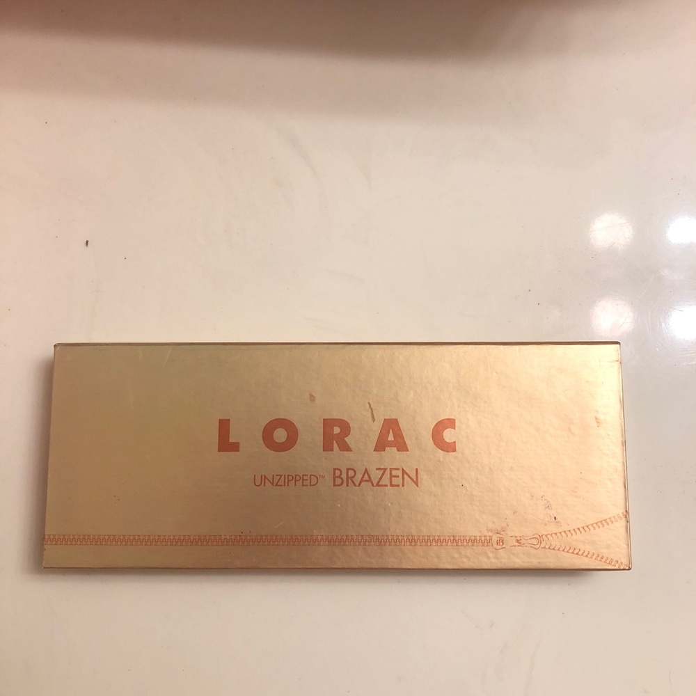 LORAC eyeshadow palette